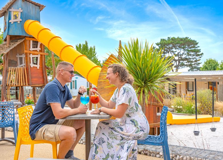 CAMPING VAGUES OCÉANES LE BRANDAIS