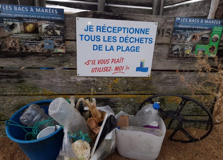 COLLECTE DES DÉCHETS SUR LA GRANDE PLAGE