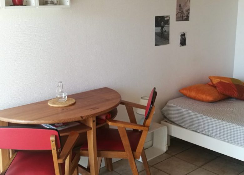 FURNISHED ACCOMODATION MS COUTANCEAU MARIE-AGNÈS (2 PERS)